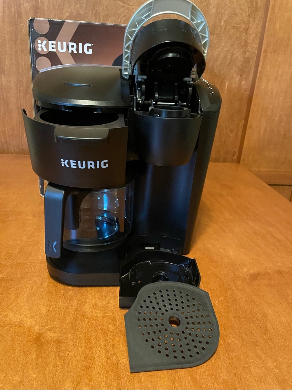 Keurig K Duo Essentials - Black 2-in-1 Single Serve and Carafe Coffee Maker - Picture 4 of 16